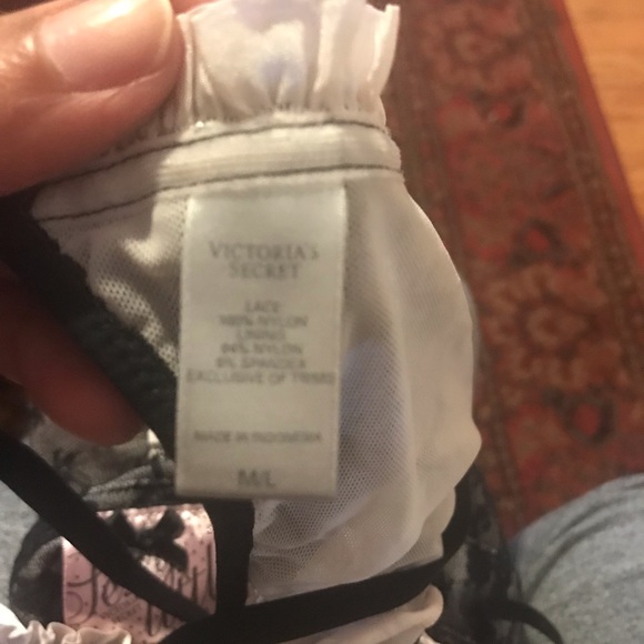 Victoria secrets apron front bow back nightie - Picture 6 of 7